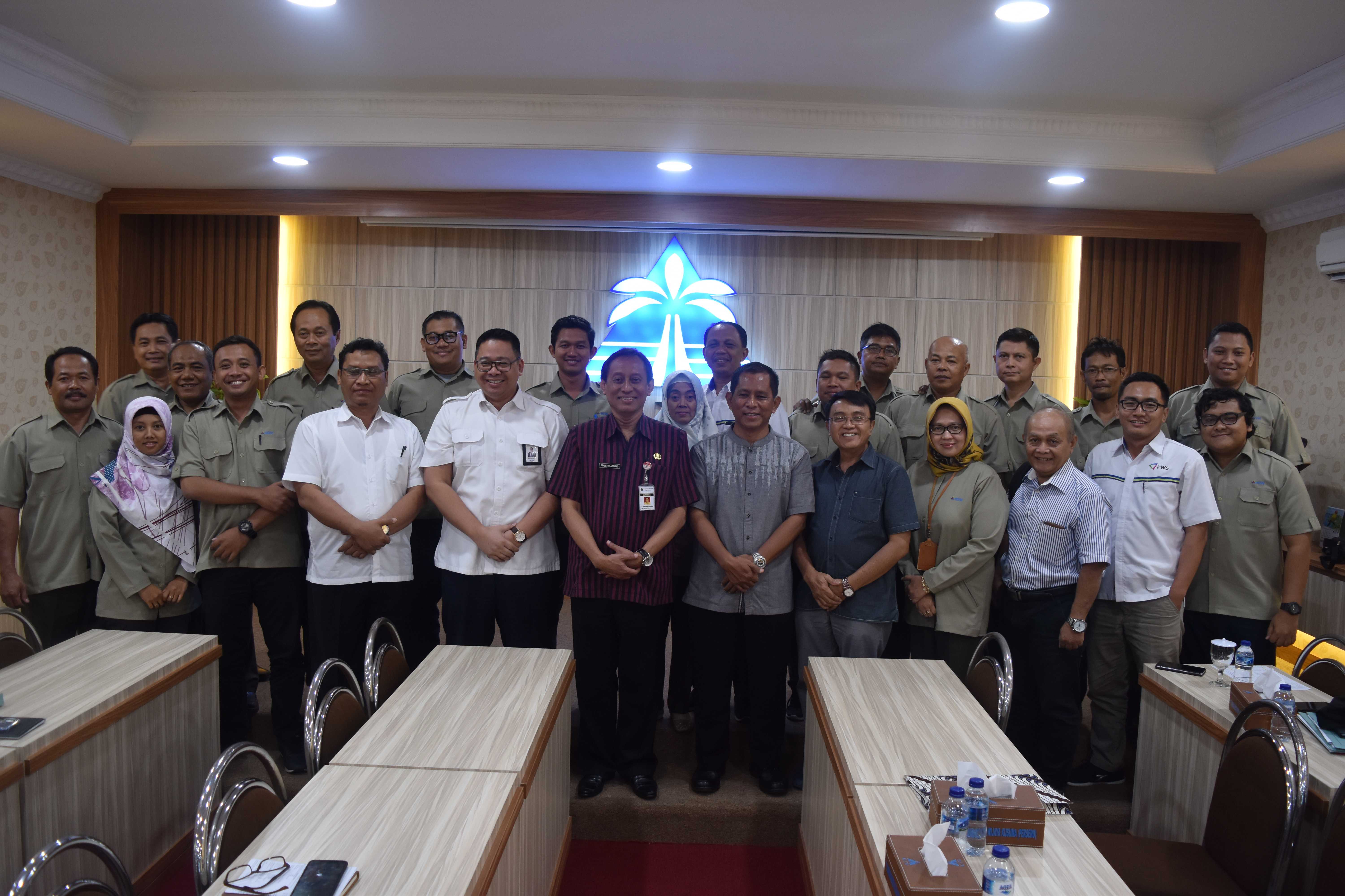 komisaris baru PT KIW